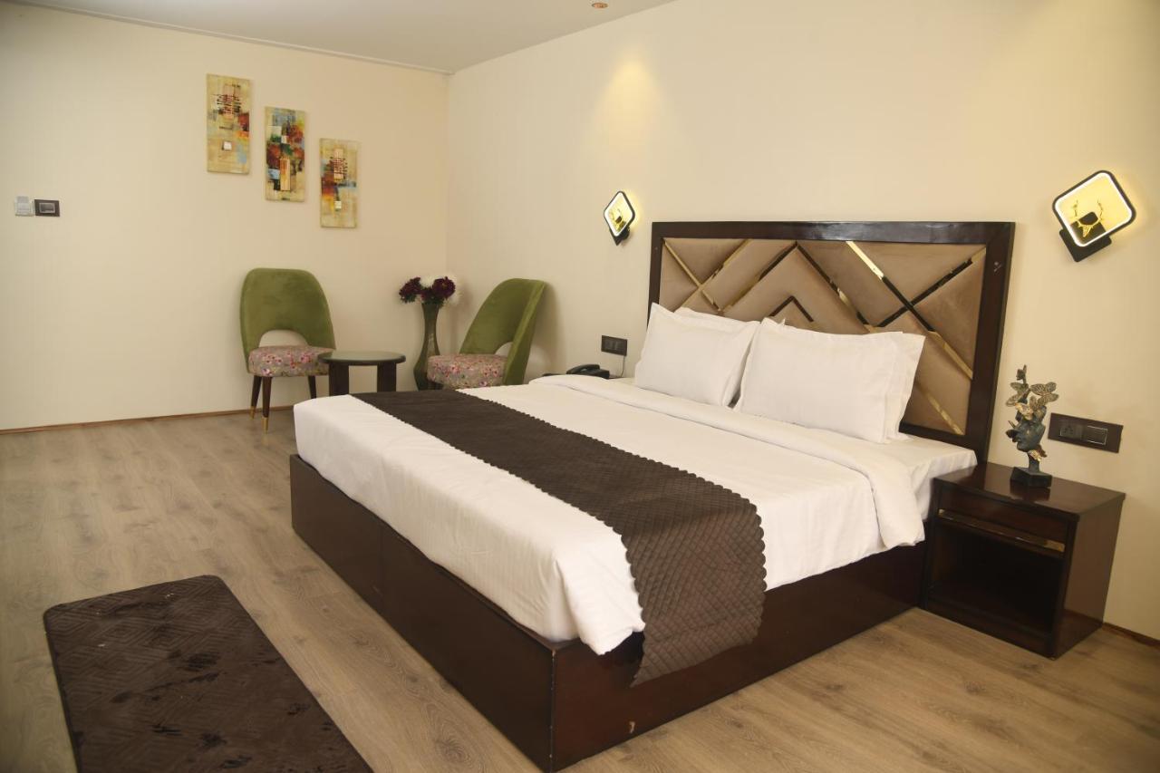 Cloud Social Hotel Shillong Bagian luar foto