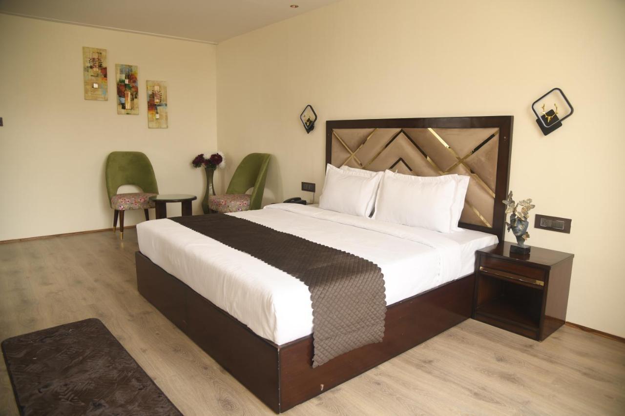 Cloud Social Hotel Shillong Bagian luar foto